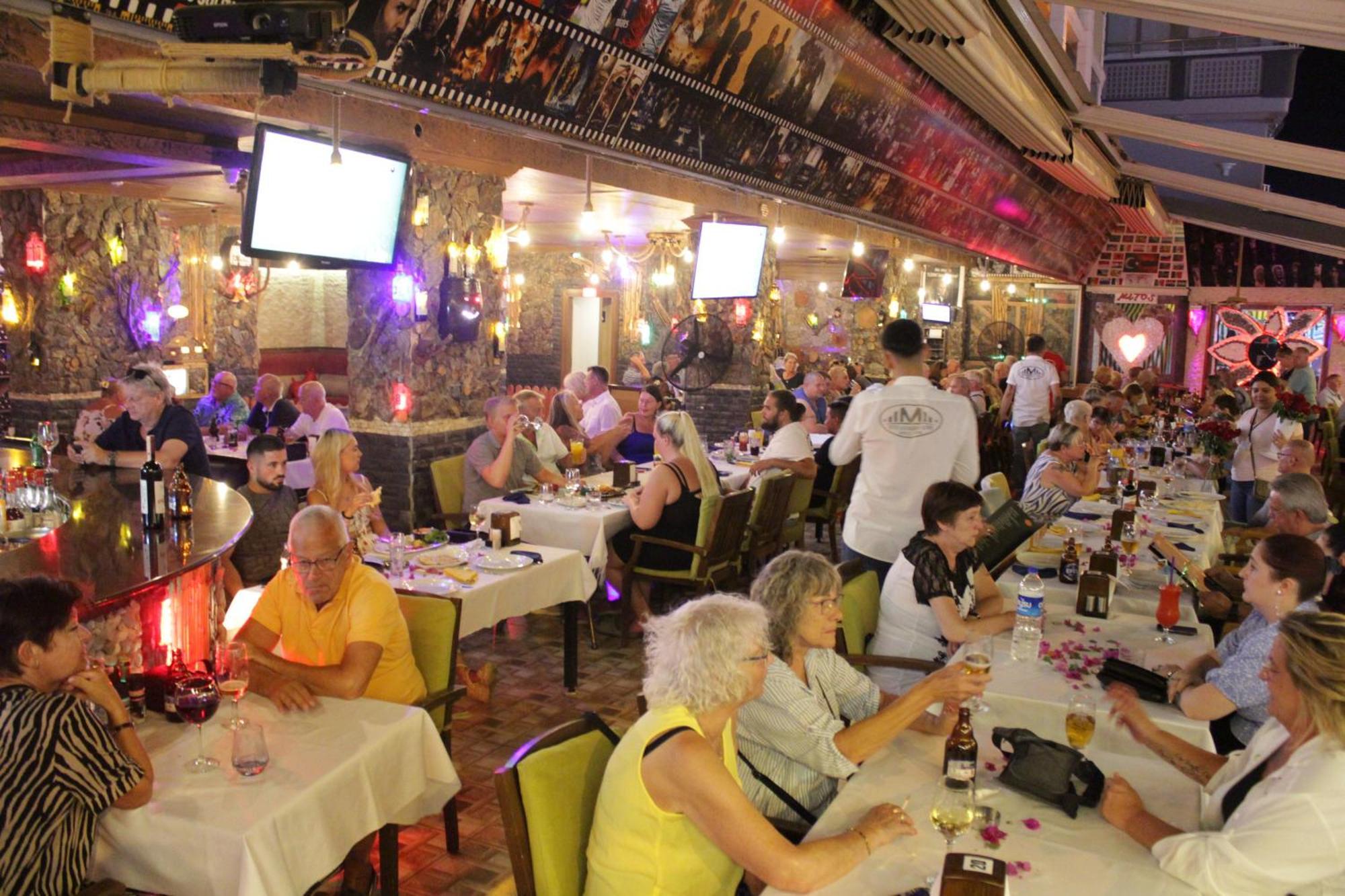 Hotel Mitos Аланя Екстериор снимка
